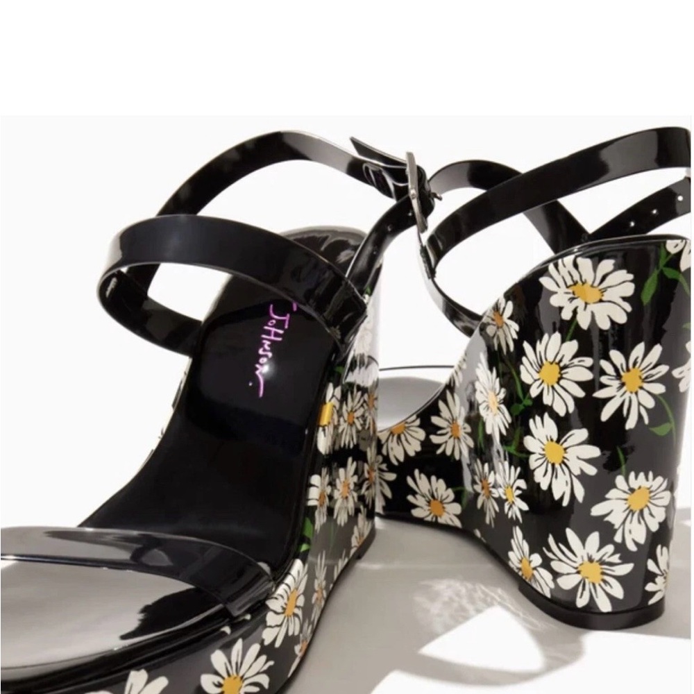 Black Daisy Wedge Sandals - Picture 4 of 10